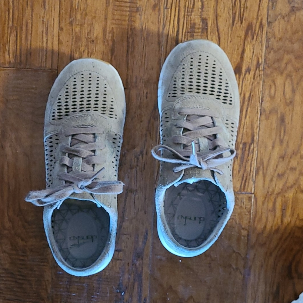 Dansko suede Charlie